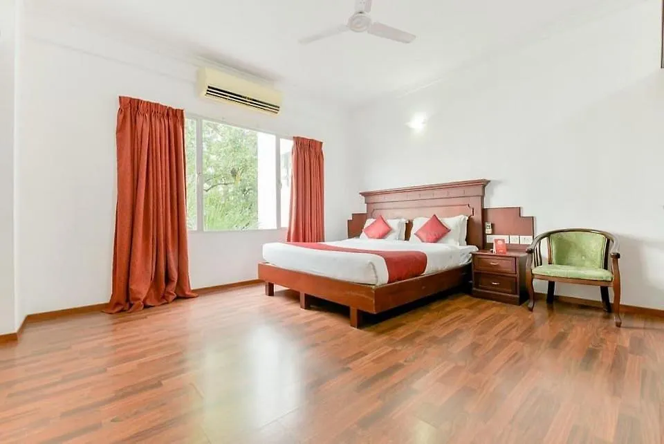 Kochi Hotel Centre Point