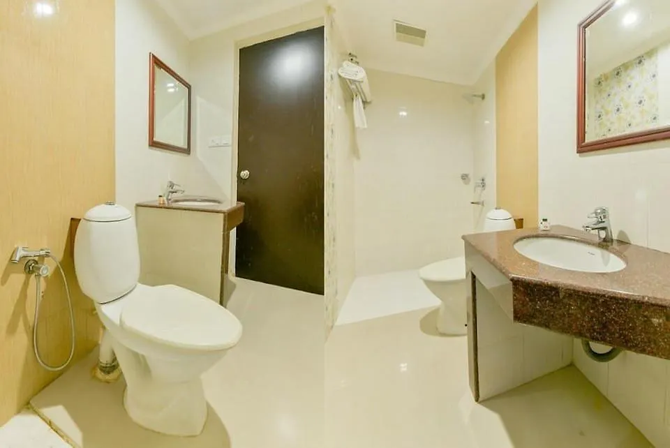 Kochi Hotel Centre Point